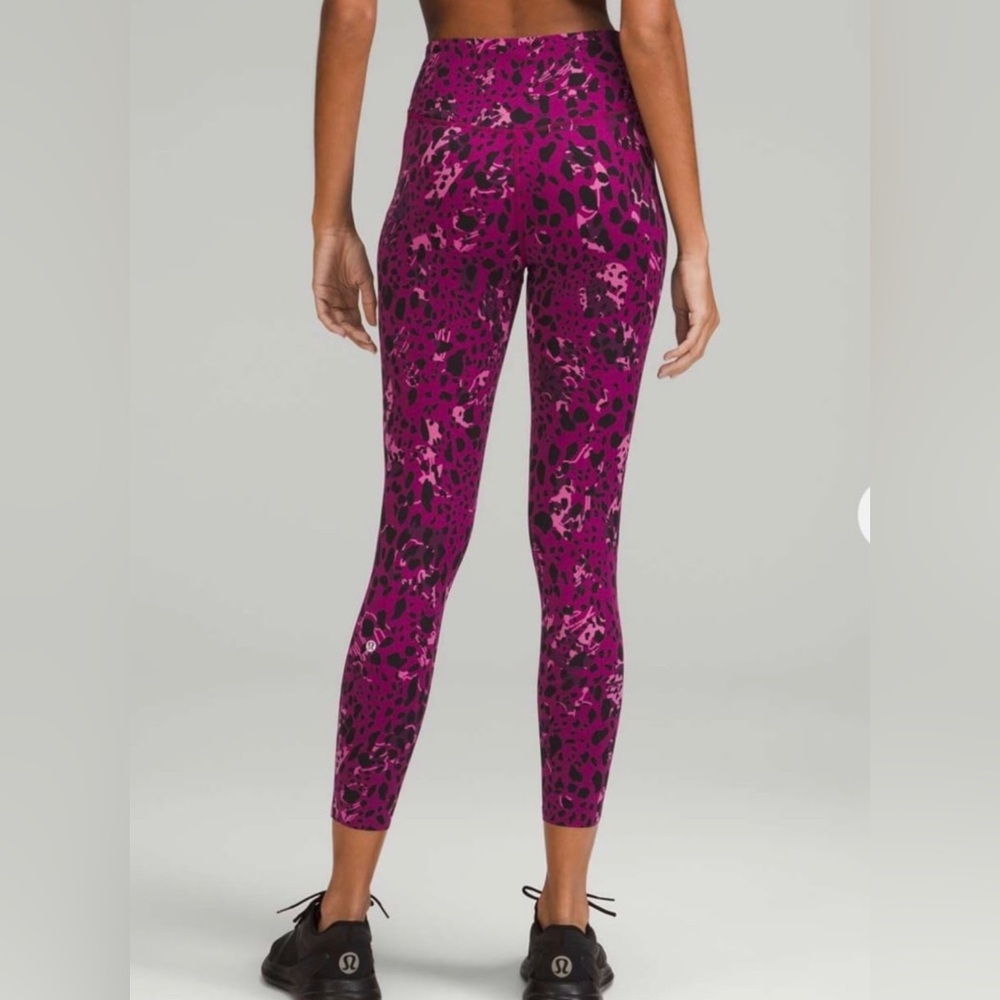 Lululemon Base Pace High-Rise Tight Leggings Magenta Pink Black Leopard- SZ 2